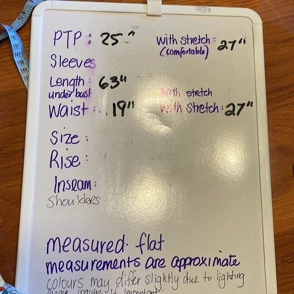 Moosta 4X maxi floral V neck dress  with elastic side gathered waist - Picture 5 of 8